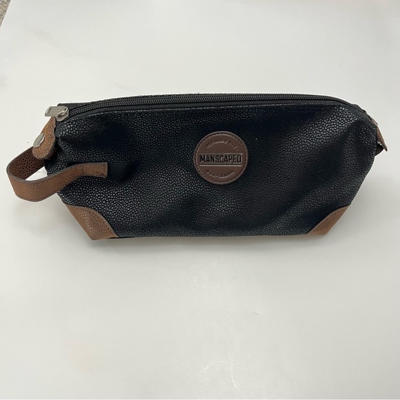 NWT Manscaped Men's "The Shed" Grab-And-Go Traveling Bag Toiletries Lightweight - Picture 1 of 9